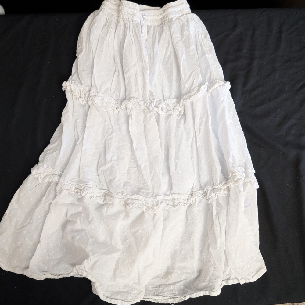 Elegant White Tiered Maxi Skirt